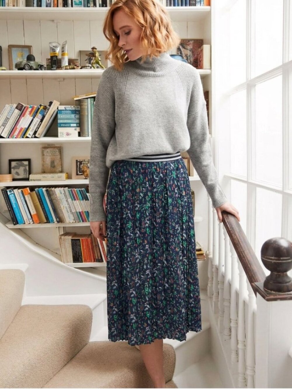 EUC Joules Remi Skirt Navy Ditsy Floral Midi Pleated Women's US 8